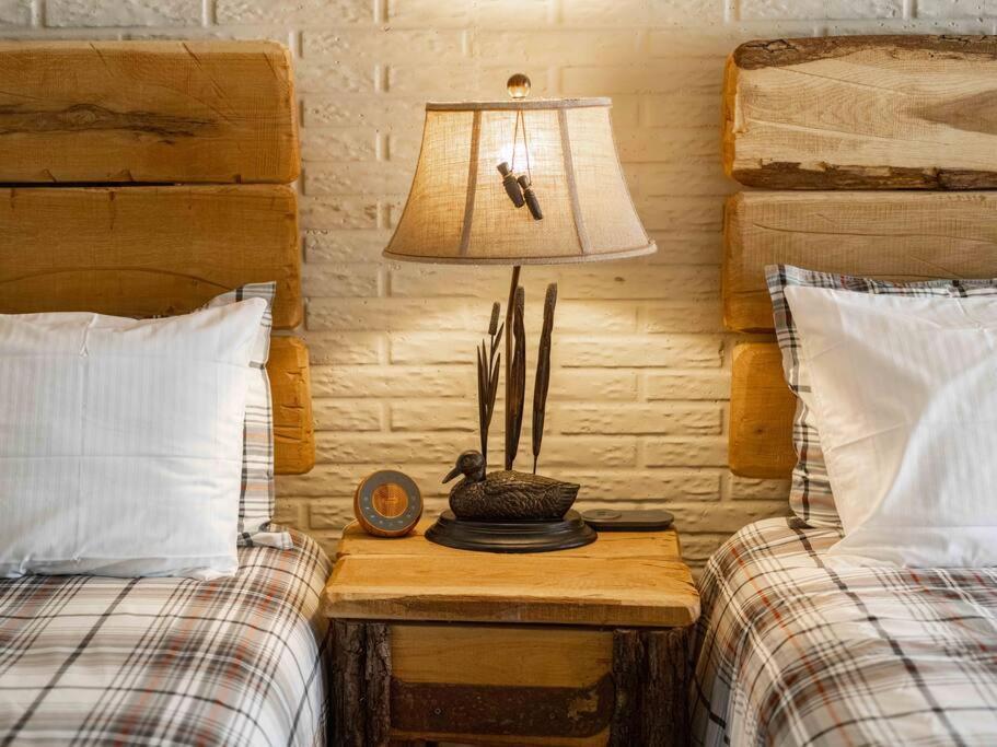 Stonegate Lodge 2 Queen Beds Wifi Tv Salt Water Pool Fire Pits #303 ユリーカ・スプリングス エクステリア 写真